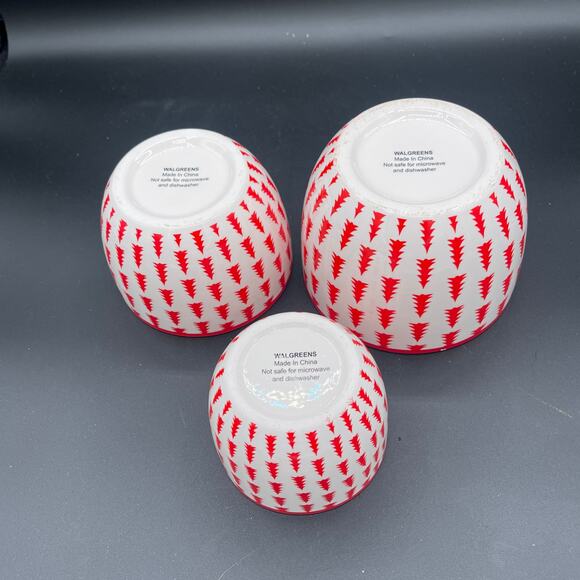 Walgreens Christmas Tree Nesting Bowls - Set of 3 - Picture 9 of 16